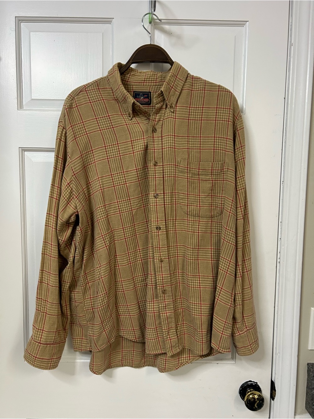 Vintage Men's Tan Plaid Button-Down Shirt - Casual Long Sleeve